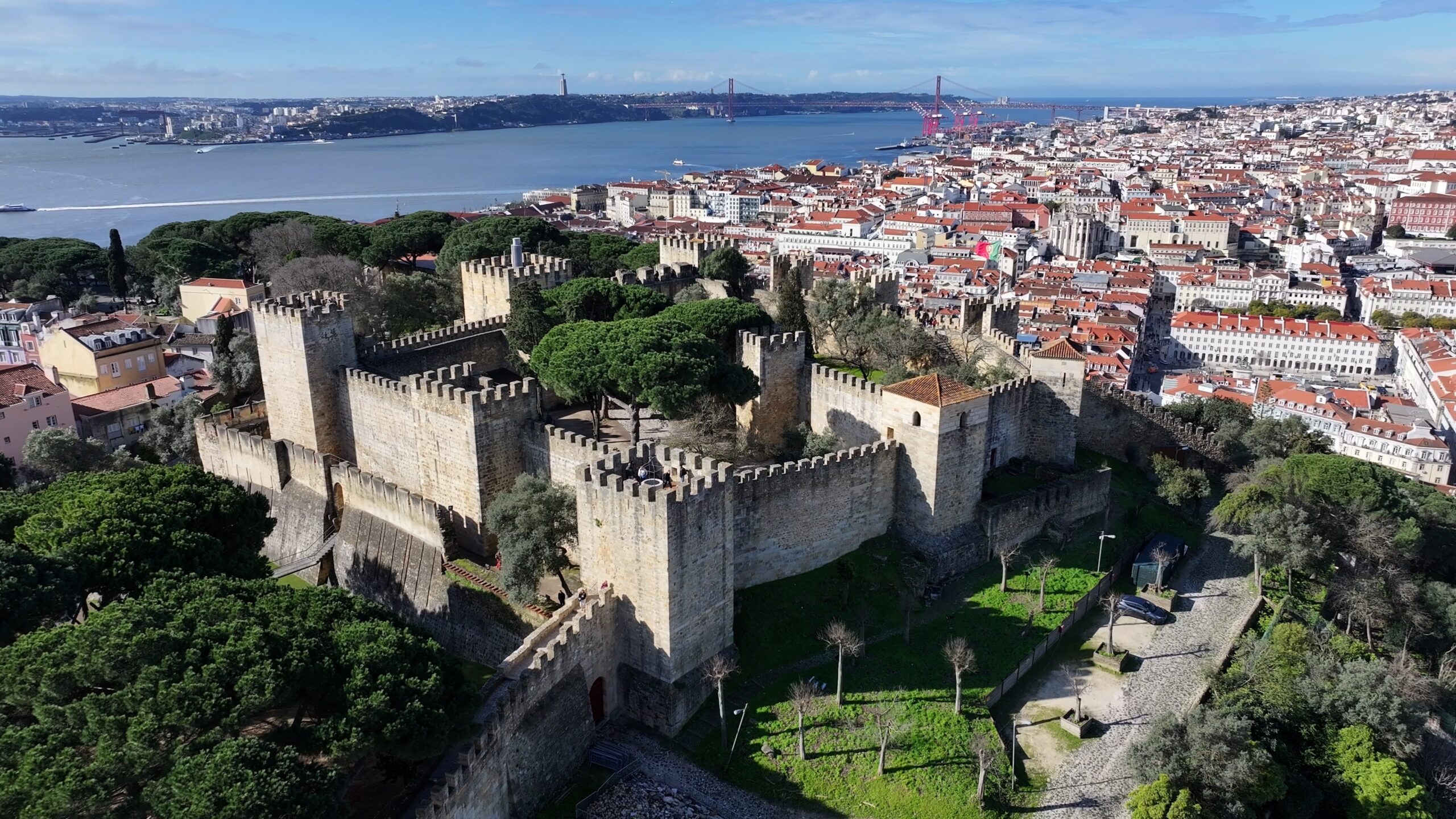 Alfama and São Jorge Castle